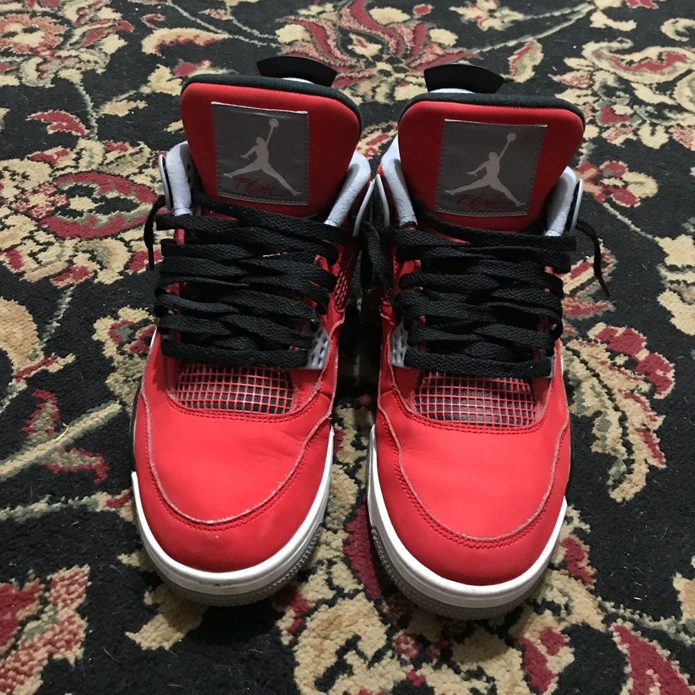 Jordan 4 “toro bravo”